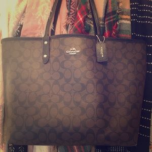 Coach Tote